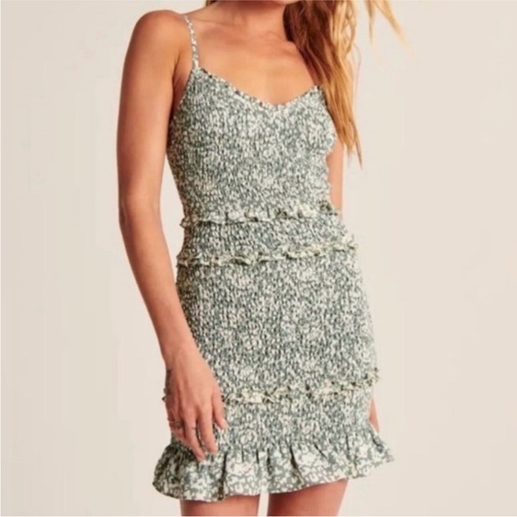 Abercrombie & Fitch Green Smocked Mini Dress | XS - Picture 4 of 5
